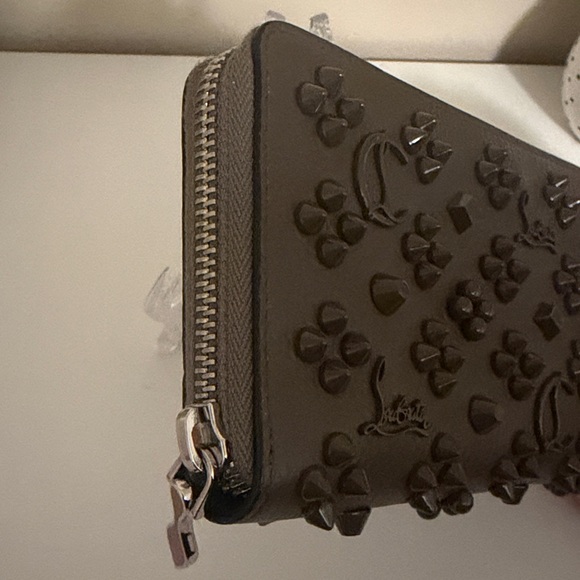 Christian Louboutin Panettone Calfskin Wallet Full Inclusion & COA - Picture 4 of 11